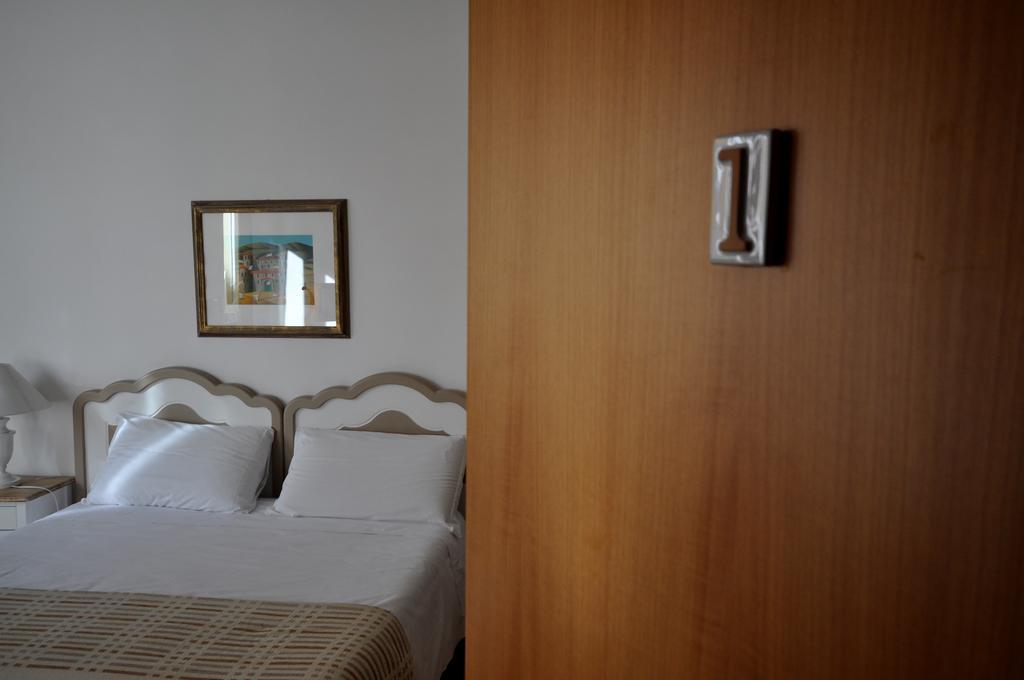 Flaminia - B&B Tevere Home Bed your Breakfast Rzym Pokój zdjęcie